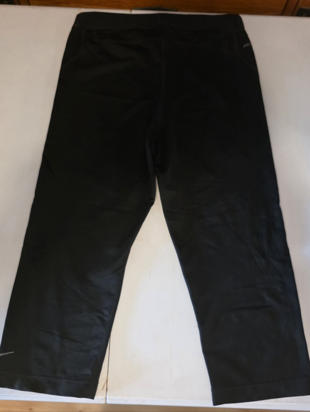 Nike Pro Women’s Black Training Cropped Joggers - Picture 2 of 8